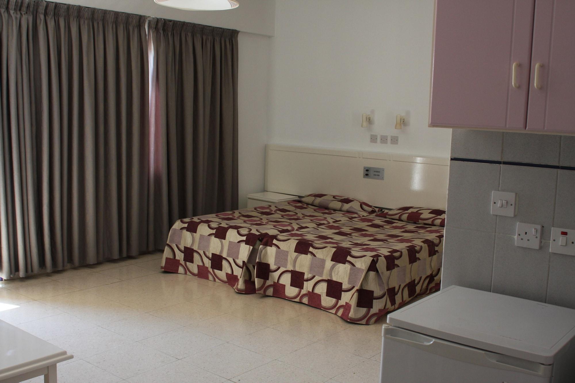 Astreas Beach Hotel Apartments Protaras Bagian luar foto