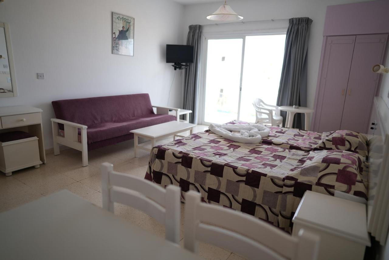 Astreas Beach Hotel Apartments Protaras Bagian luar foto