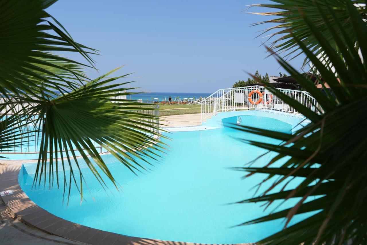 Astreas Beach Hotel Apartments Protaras Bagian luar foto