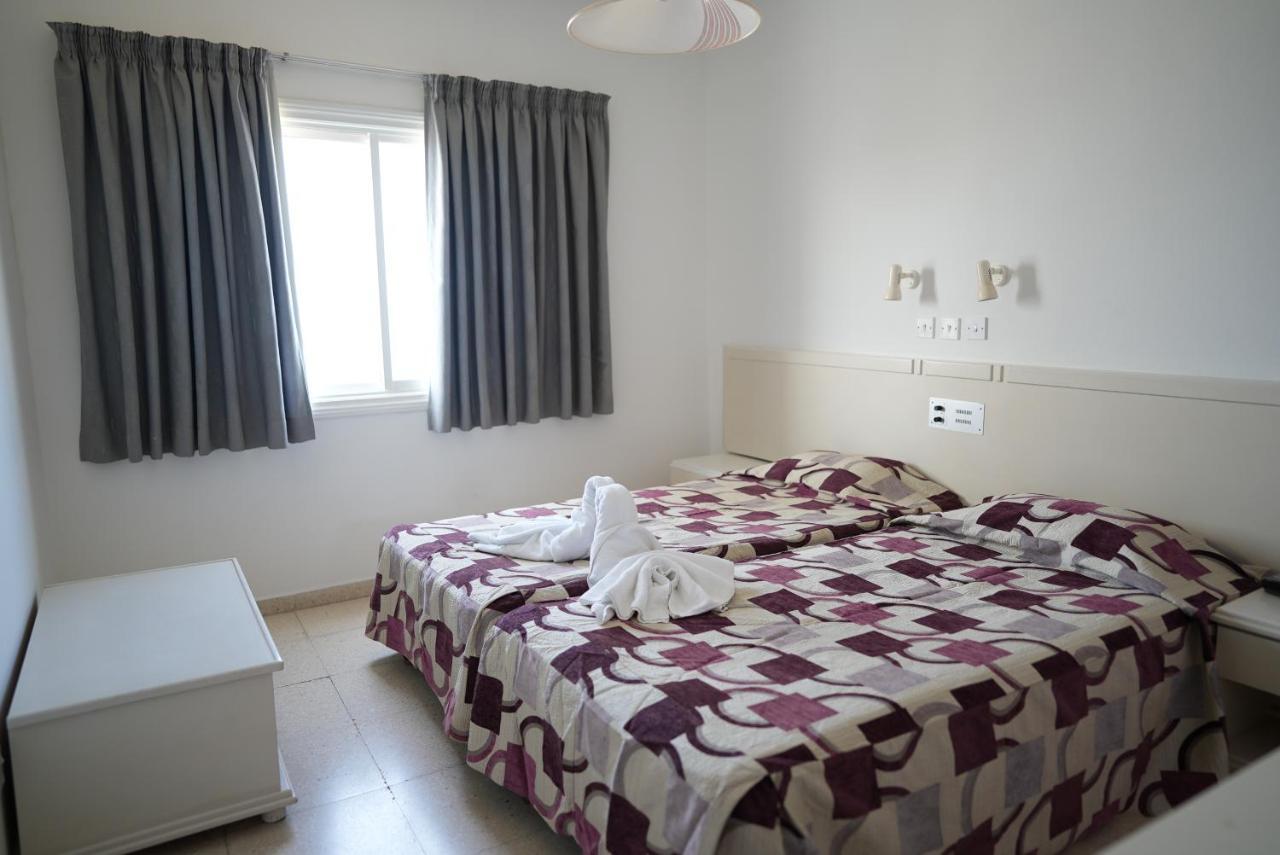 Astreas Beach Hotel Apartments Protaras Bagian luar foto