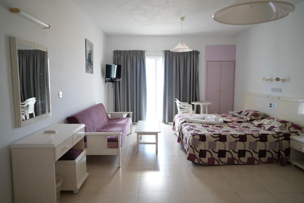 Astreas Beach Hotel Apartments Protaras Bagian luar foto